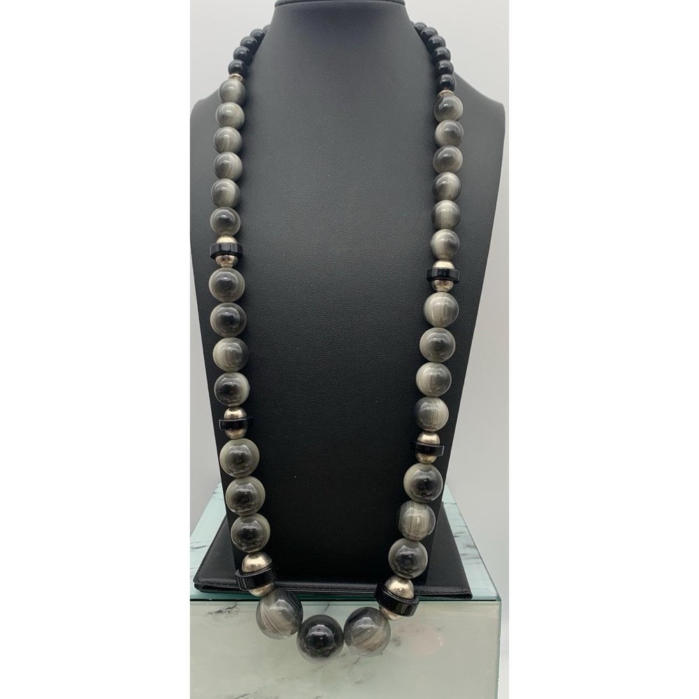 Vintage Smokey Marbled Lucite Graduated Beaded Necklace With Accent Beads